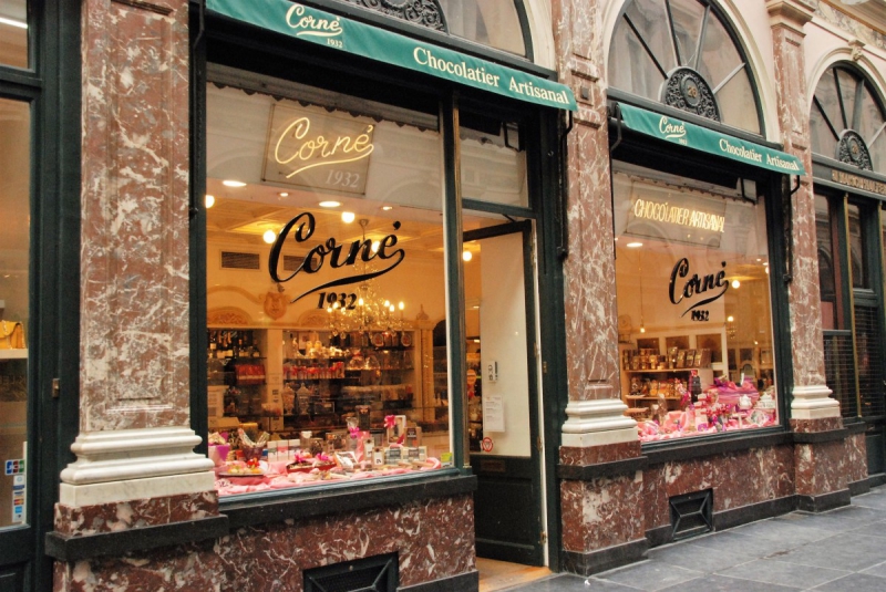 patisserie-LORGUES-min_chocolate_chocolaterie_shop_luxury_chic_gallery_brussels_belgium-558146